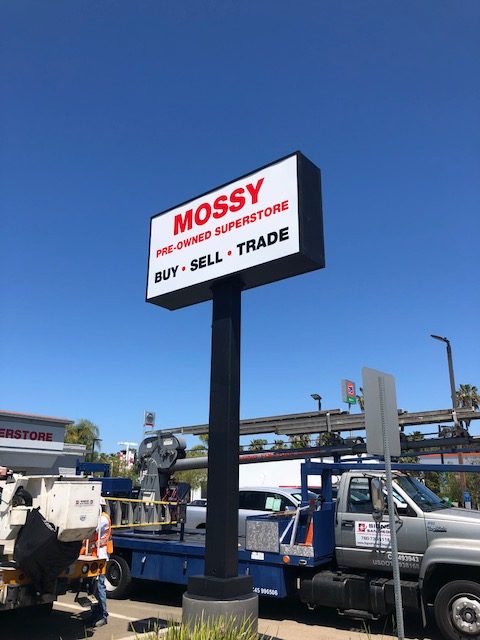 Pylon sign for Mossey