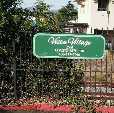 Vista Apartment Signs