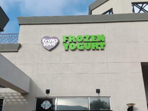 new faces Frozen Yogurt